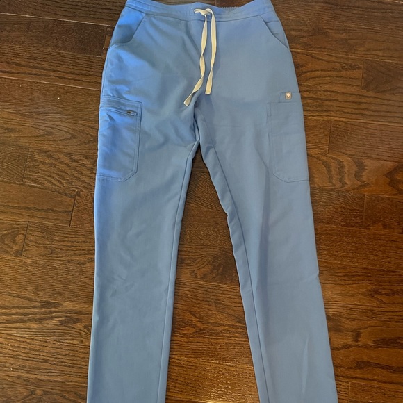 Woman’s FIGS Yola Skinny Pants XS Tall (Cecil Blue). Worn once - Picture 1 of 2